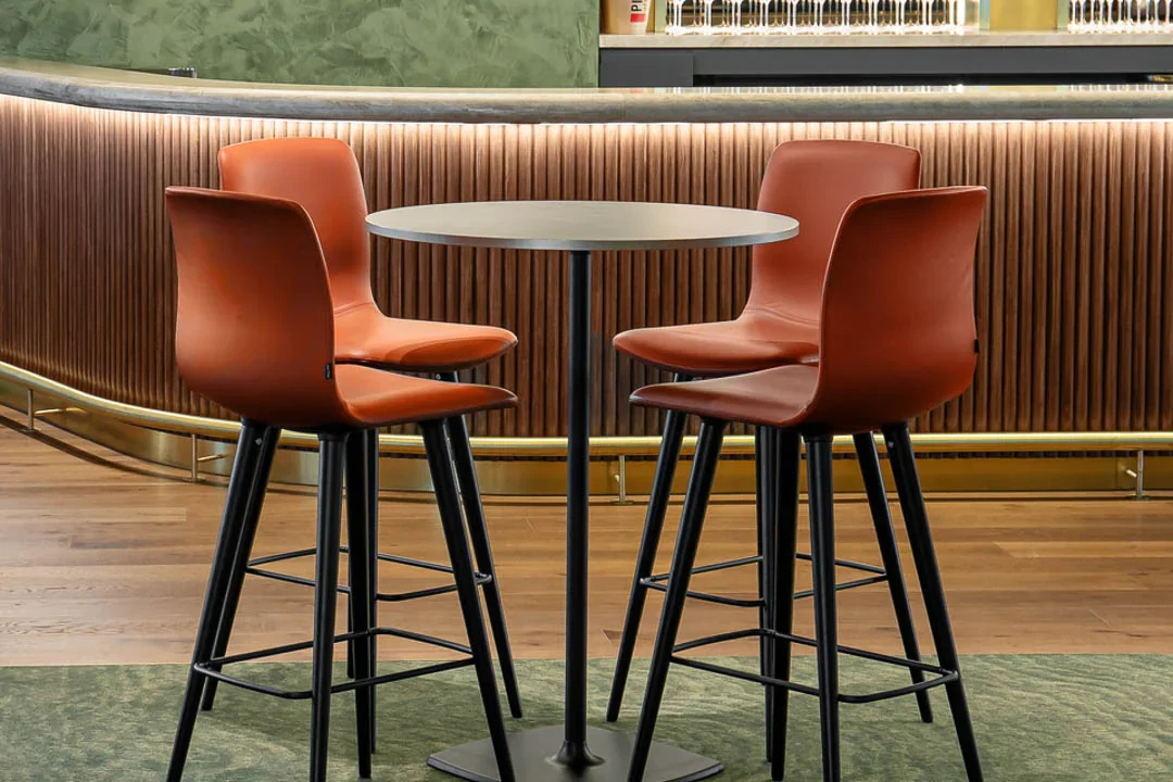 Noom_50_Stool_by_Actiu_HOW_Group-4.webp